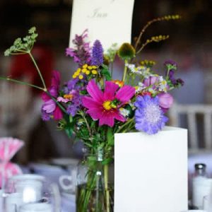 Wedding-table-decoration-400x400-1