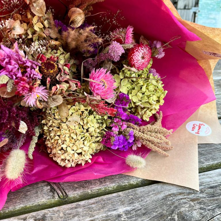 Blooming Green Flowers Ecofriendly Wedding Flowers
