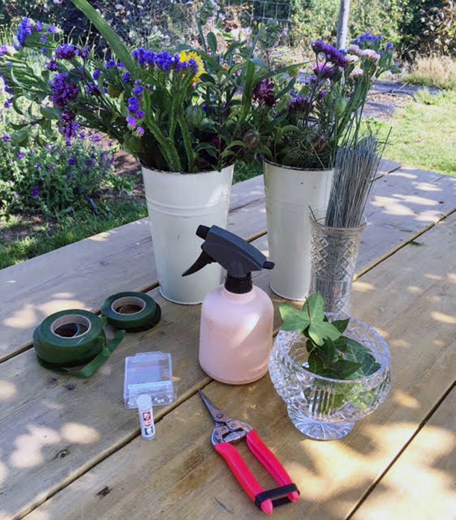 DIY Wedding Flowers Stunning Flowers on a Budget Blooming